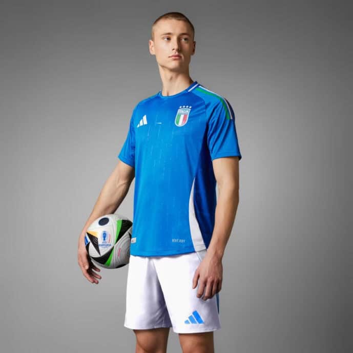 Maillot domicile de l'équipe d'Italie pour l'Euro 2024